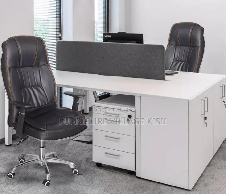 Office Chair: Excutive Leather Seat