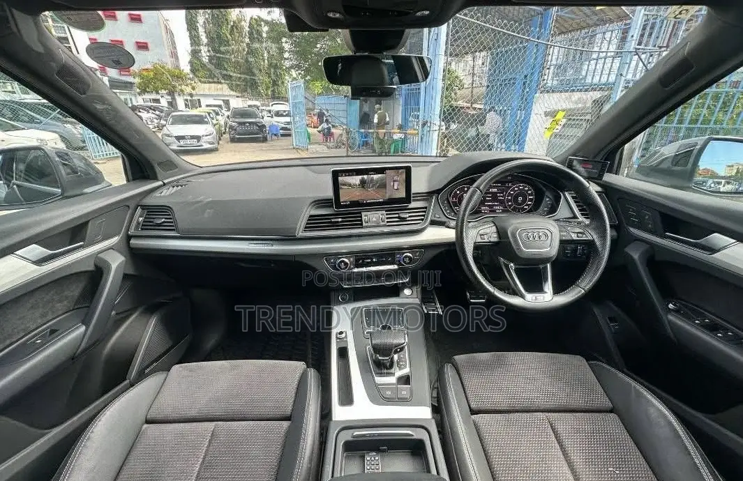 Audi Q5 2.0T Premium AWD quattro 2019 Gray