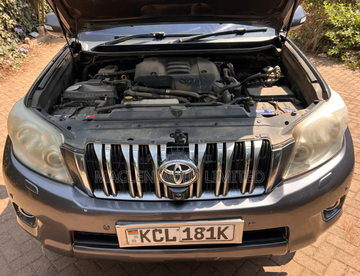 Toyota Land Cruiser Prado 2011 Gray