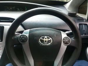 Toyota Prius 2011 Silver