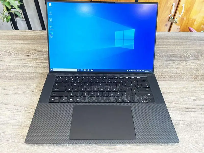 New Laptop Dell Precision 5560 16GB Intel Core i7 SSD 512GB