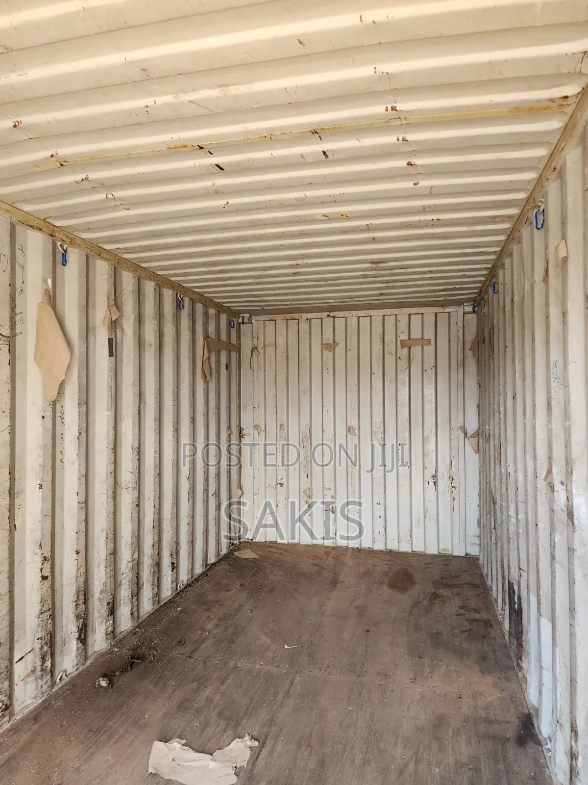 Eeeh! 20ft Secure Shipping Containers