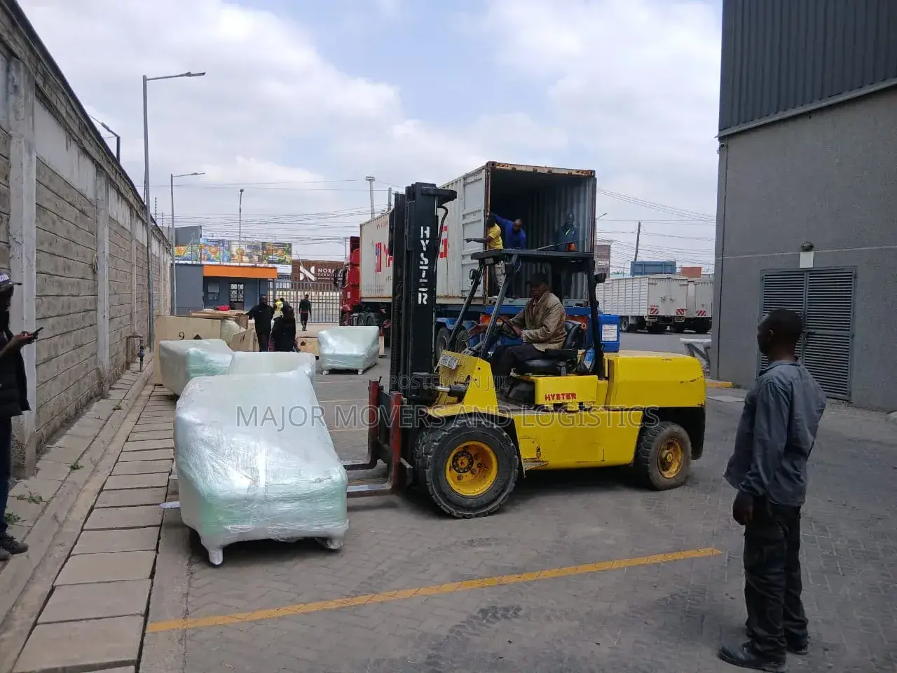 Comprehensive Lifting, Forklift Transport Service at Hand