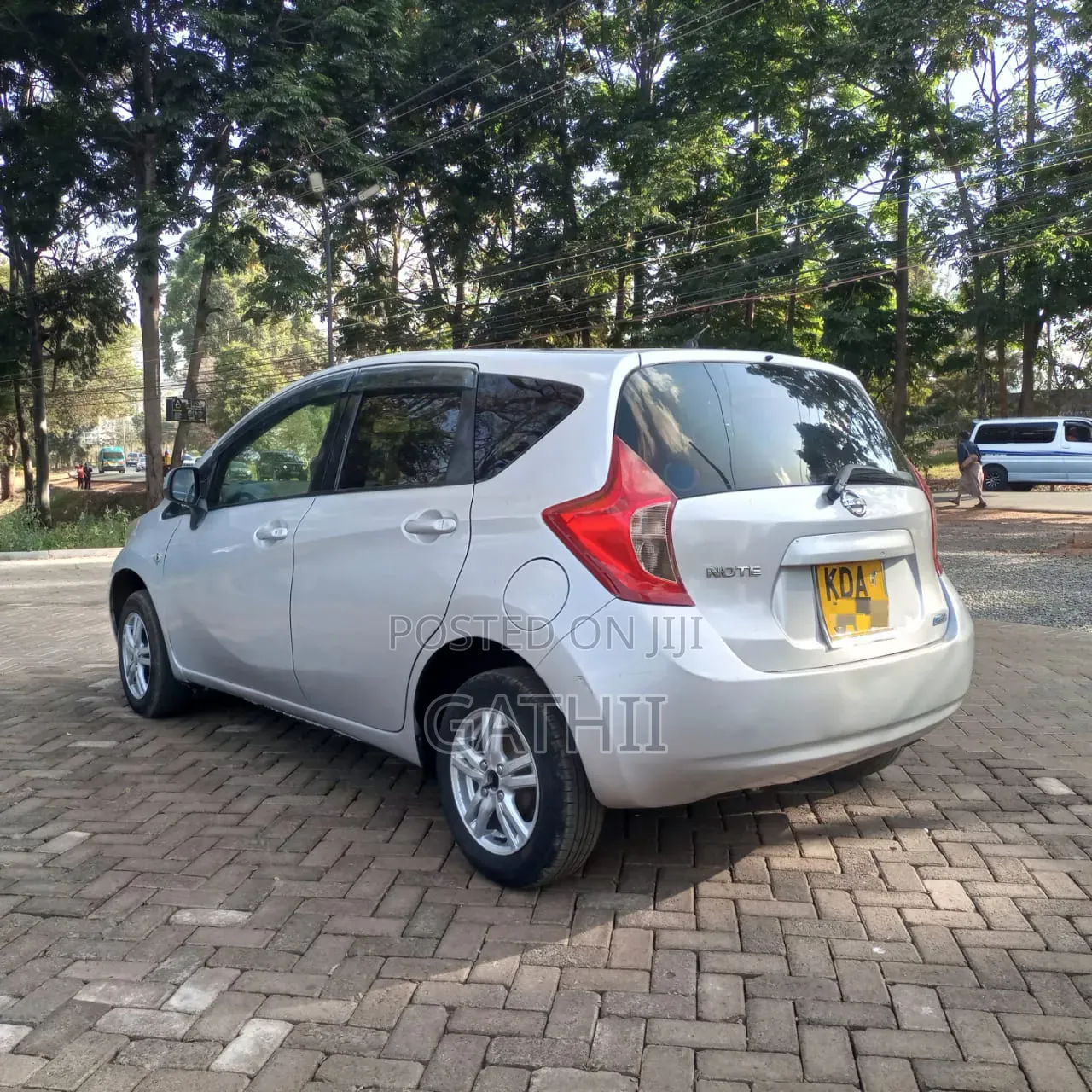 Nissan Note 2013 Silver