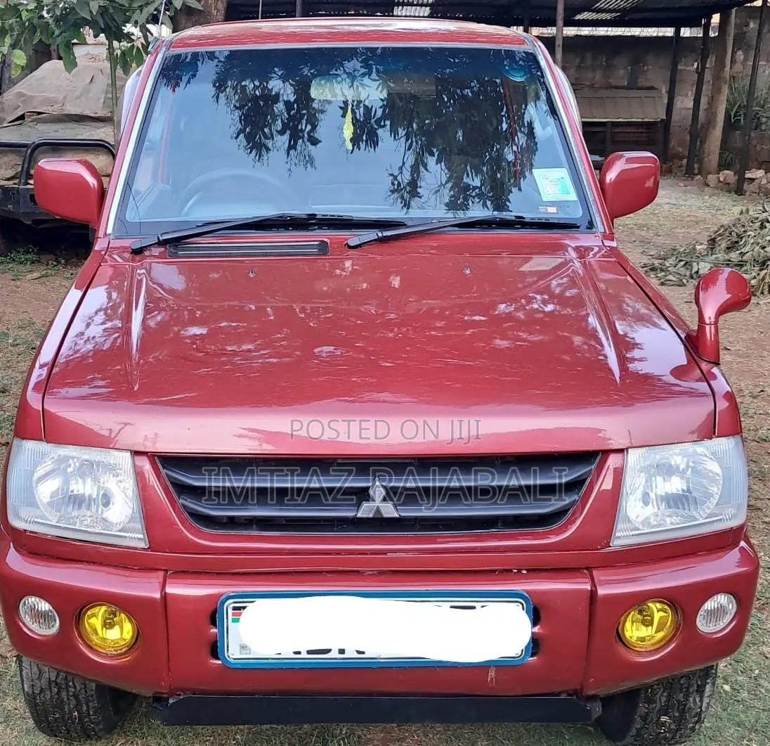 Mitsubishi Pajero Mini 2003 Red