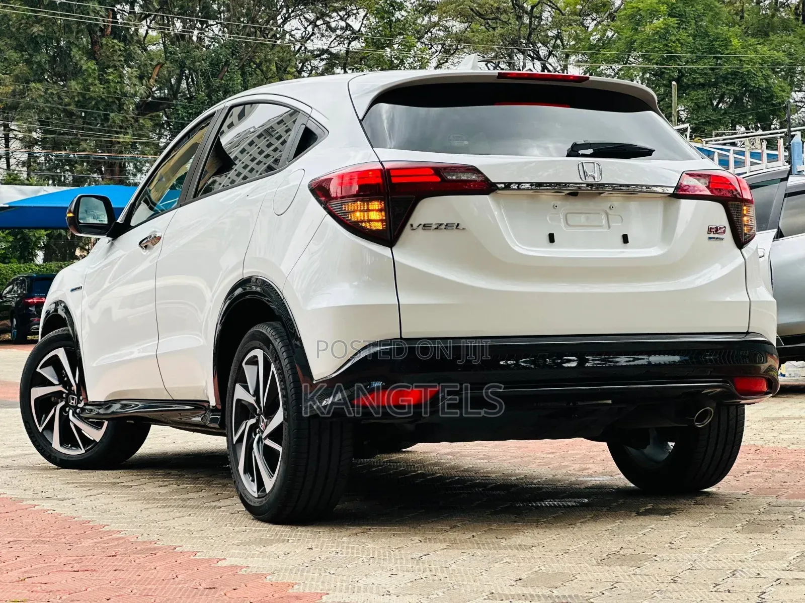 Honda Vezel 2019 White