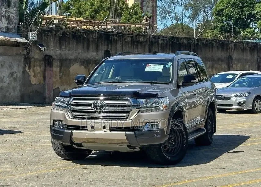 Toyota Land Cruiser 2019 Beige