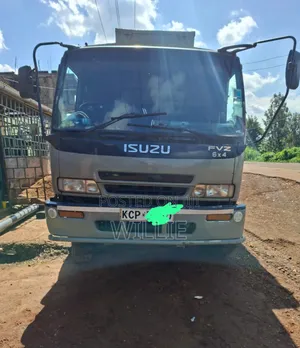 Isuzu FVZ Truck