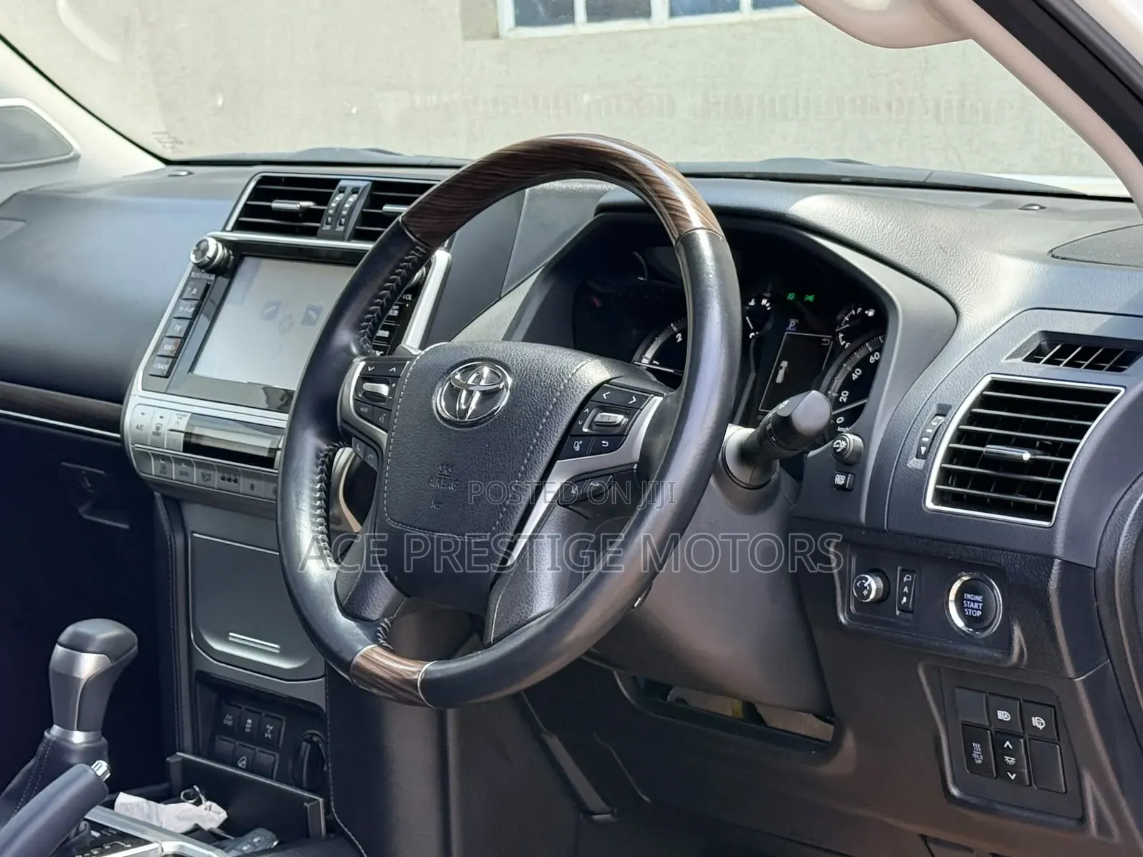 Toyota Land Cruiser Prado 2020 White