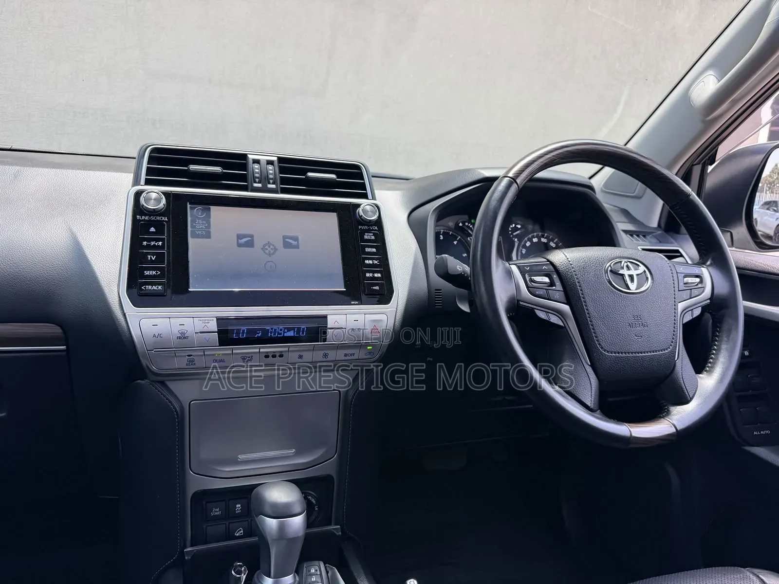 Toyota Land Cruiser Prado 2020 White