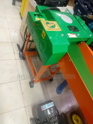 Chaff Cutter With Conveyer Belt