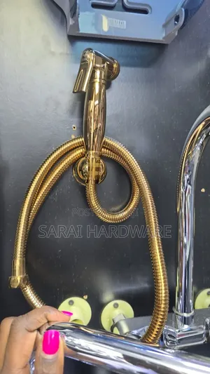 Black Arabic Shower