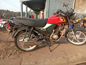 Honda CB 2023 Red