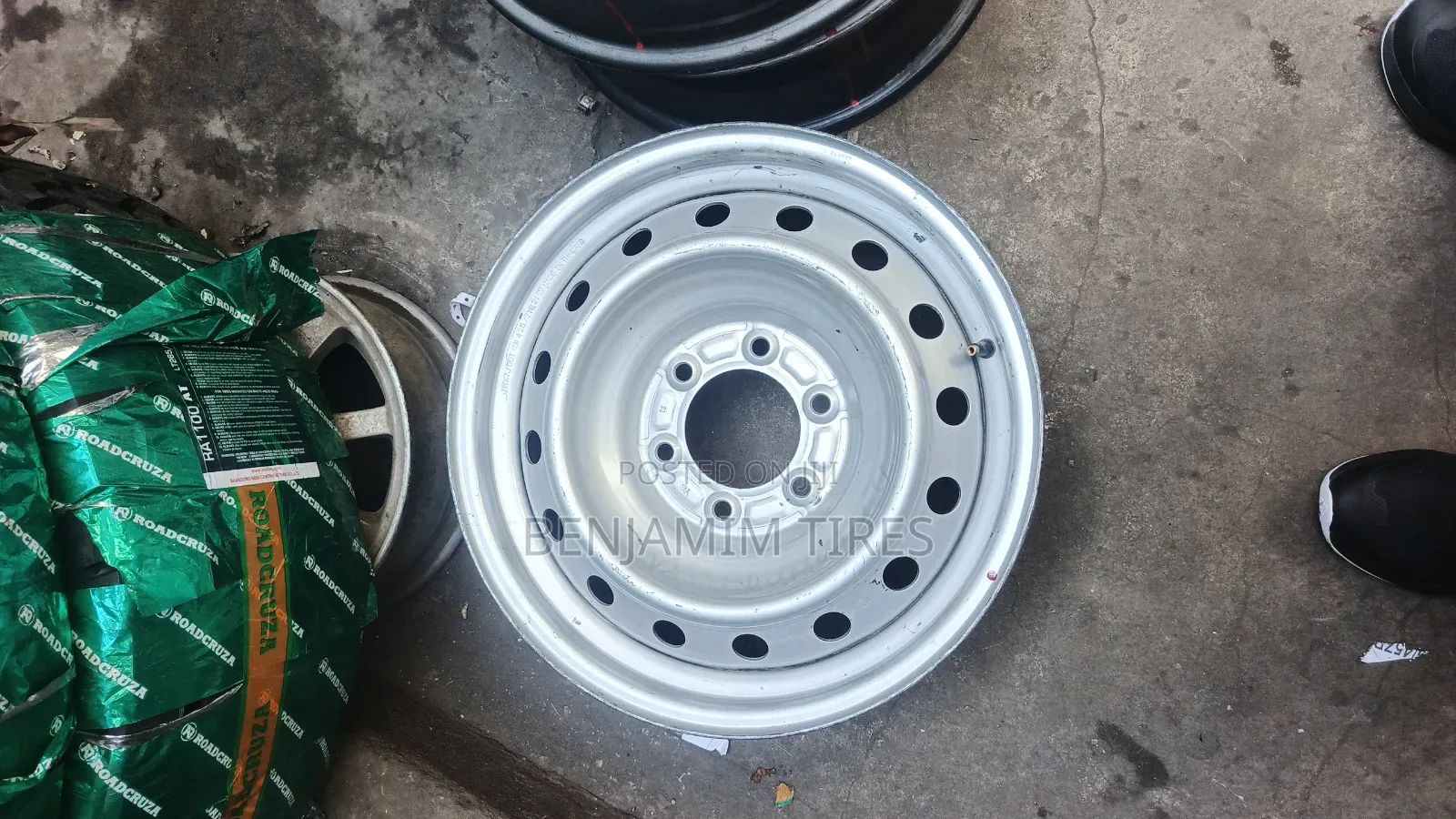 Steel Rim Size 17 for Hilux Double Cab and Ford Pick Up.