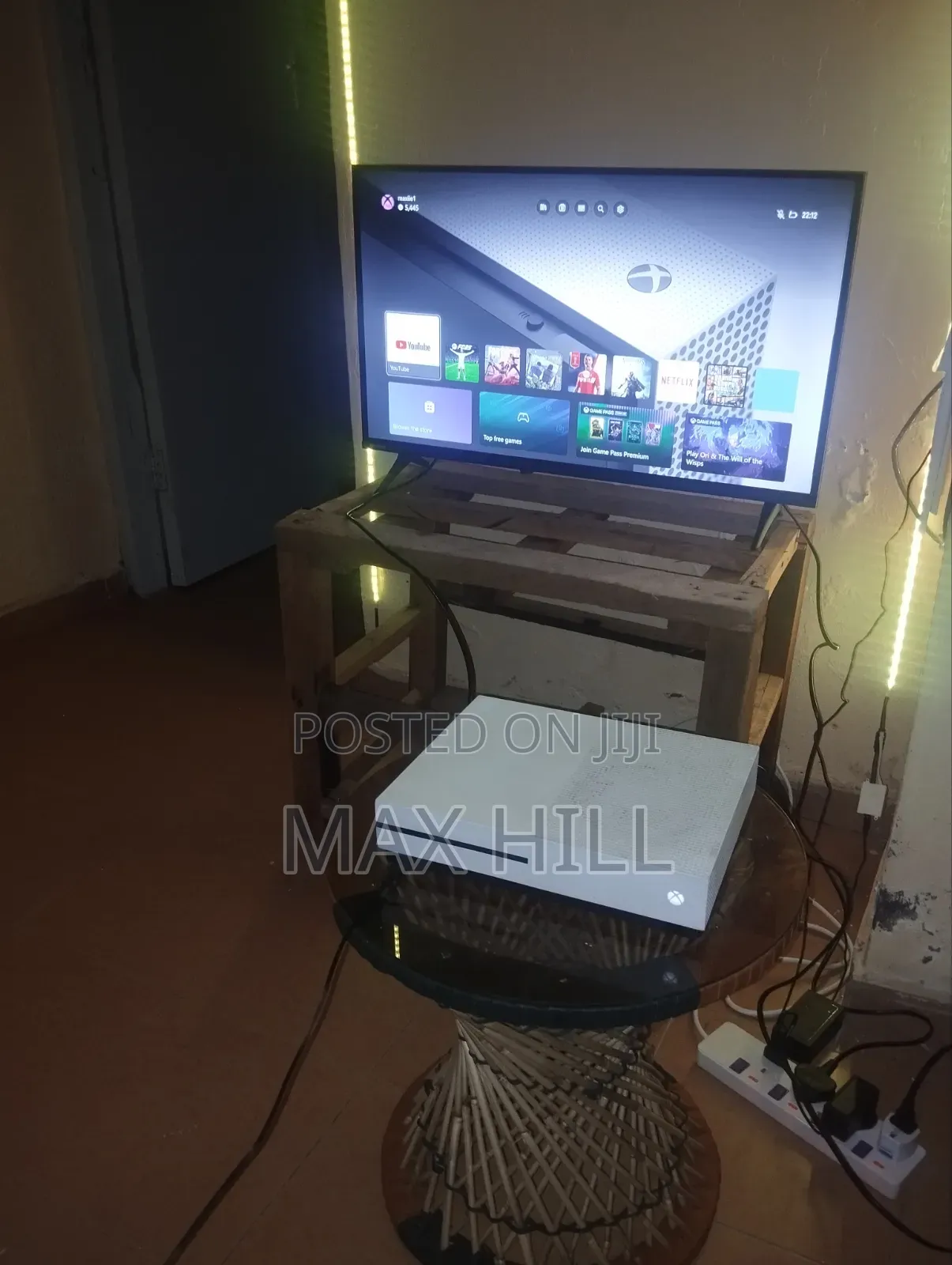 Microsoft Xbox One S 1TB