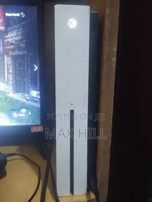 Microsoft Xbox One S 1TB