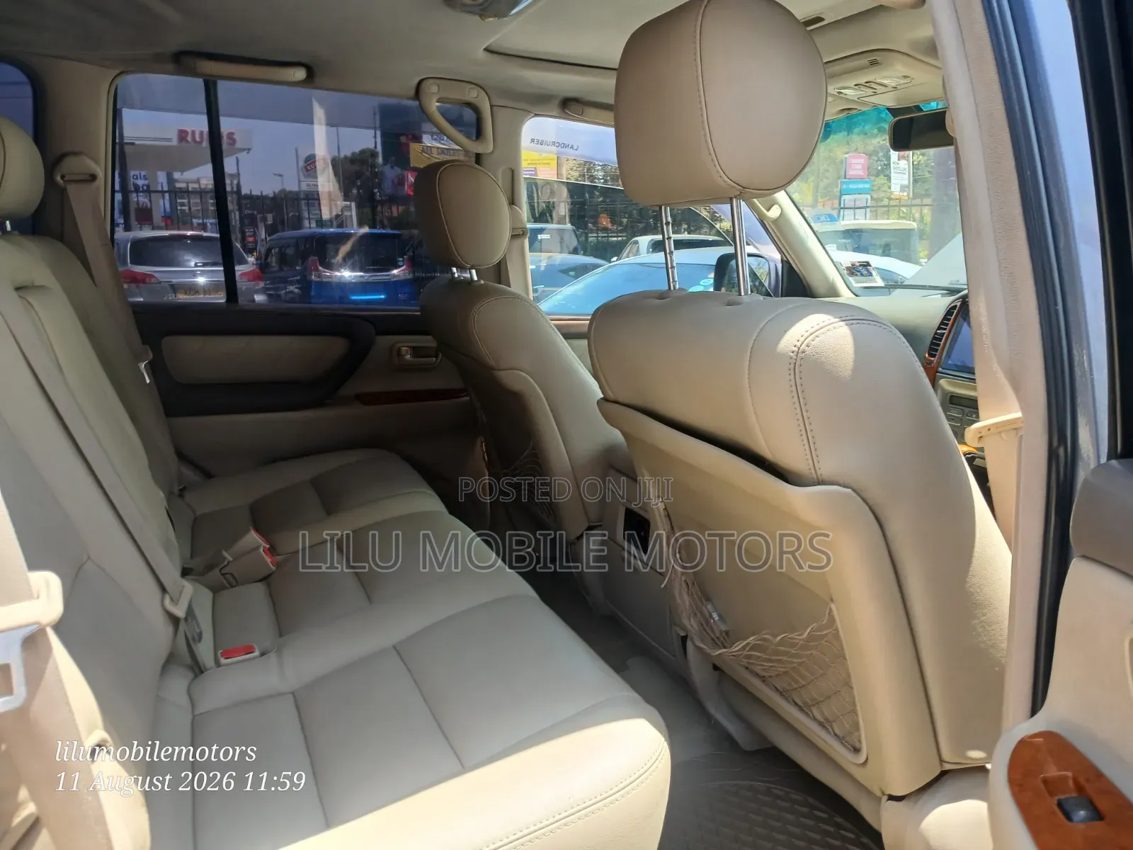 Toyota Land Cruiser 2006 Gray
