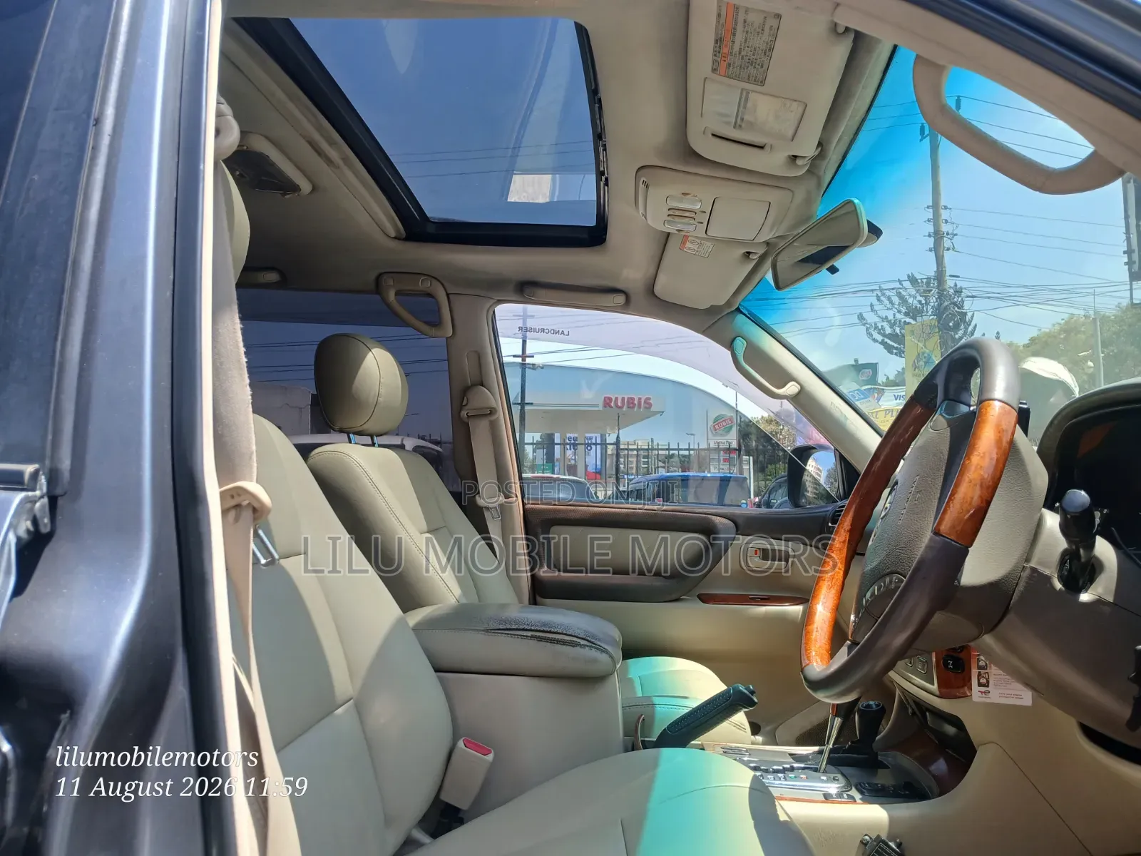 Toyota Land Cruiser 2006 Gray