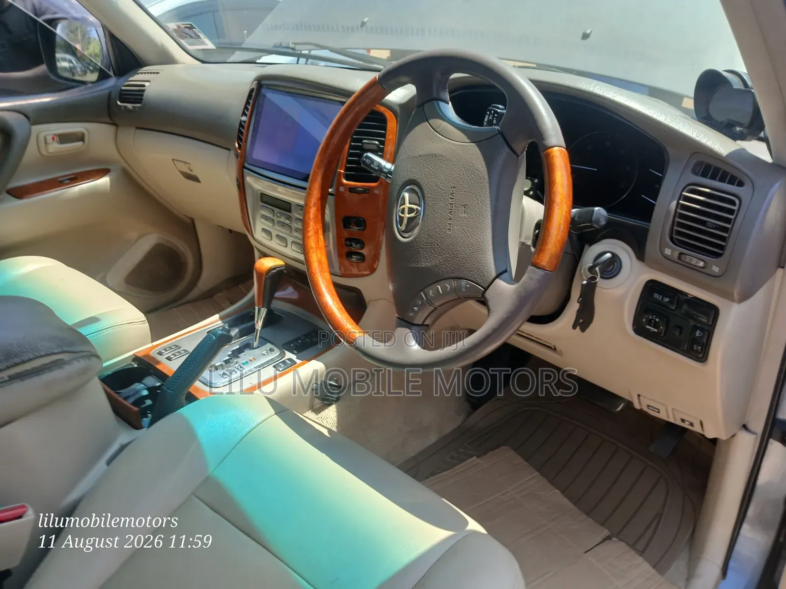 Toyota Land Cruiser 2006 Gray
