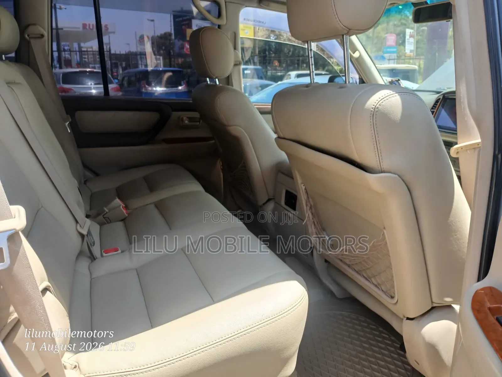 Toyota Land Cruiser 2006 Gray