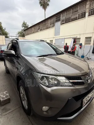 Toyota RAV4 2015 Brown