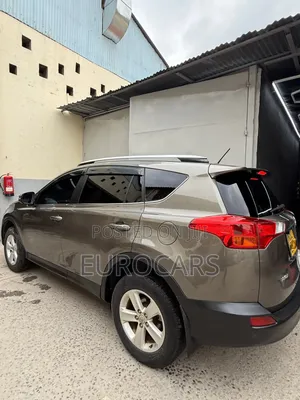 Toyota RAV4 2015 Brown