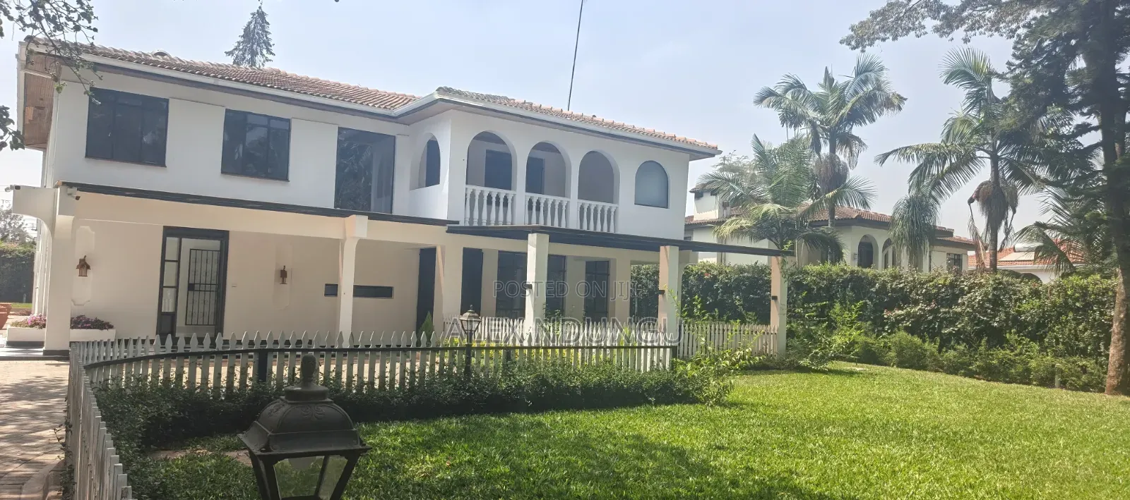 5bdrm House in Nairobi Central for sale