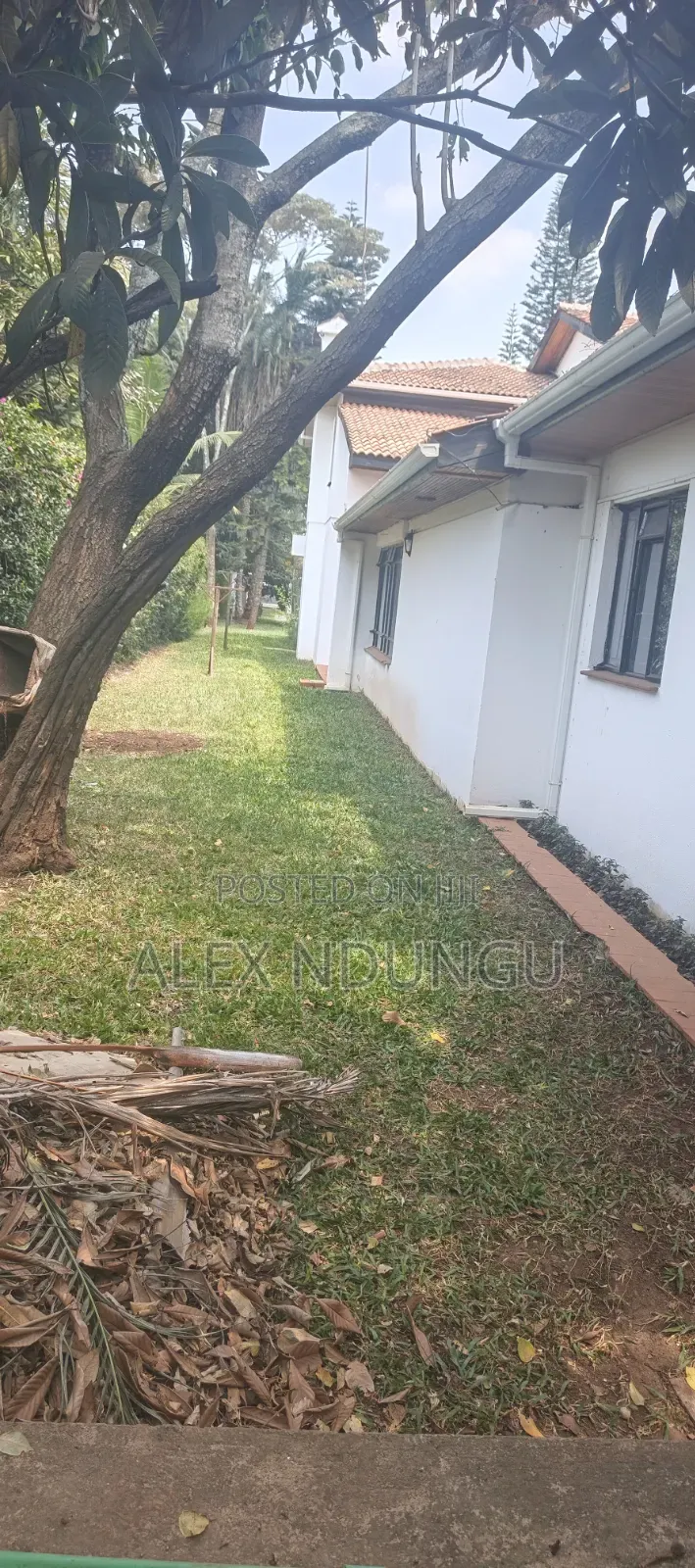 5bdrm House in Nairobi Central for sale