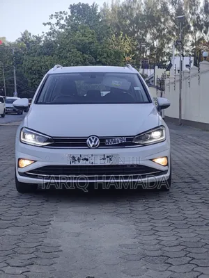 Volkswagen Golf 2019 White