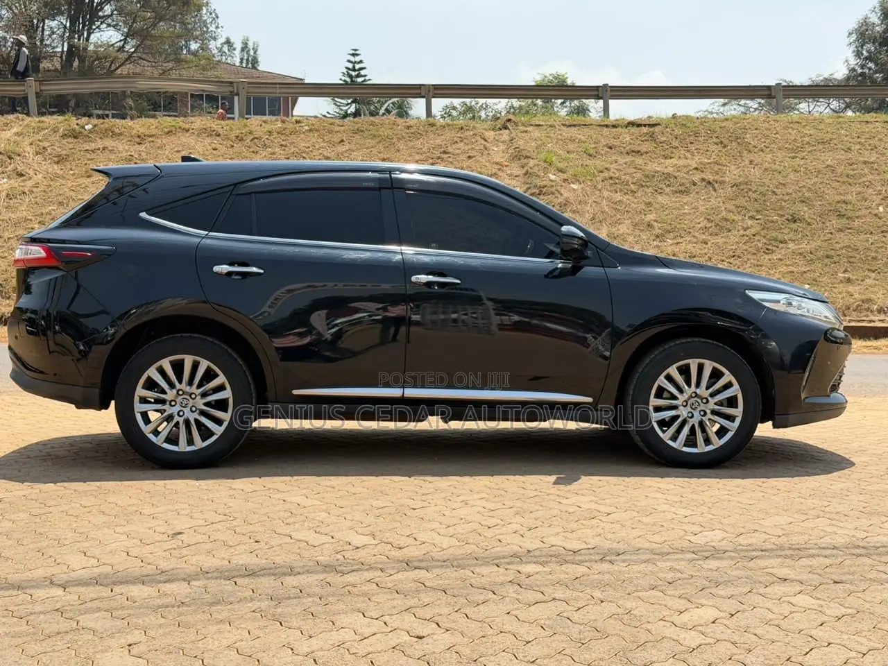 Toyota Harrier 2018 Black