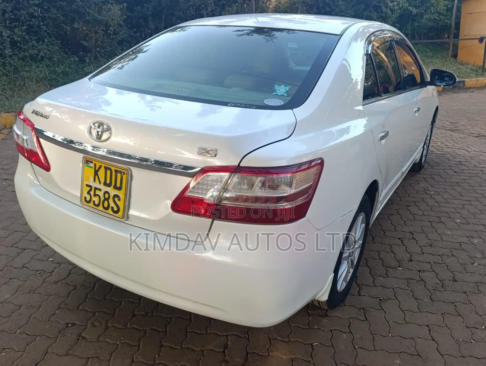 Toyota Premio 2014 White