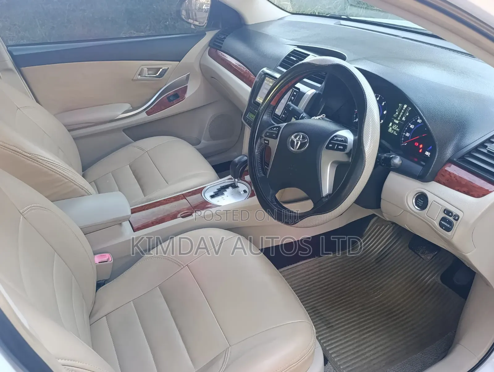 Toyota Premio 2014 White