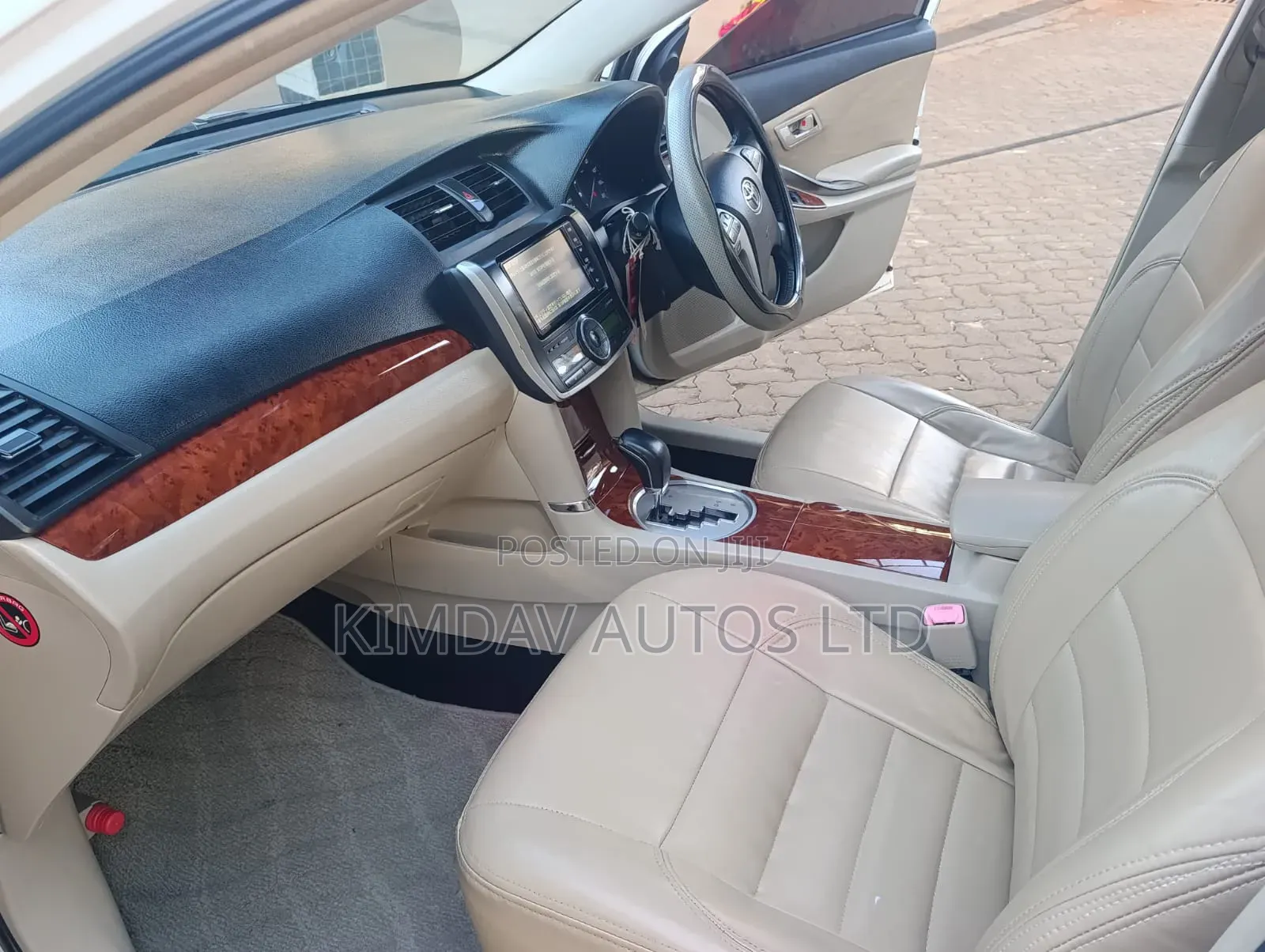 Toyota Premio 2014 White