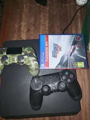 Playstation 4 Slim