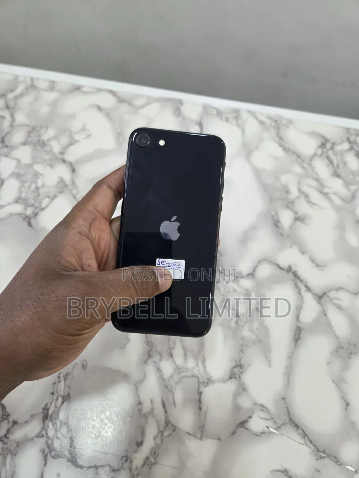 Apple iPhone SE (2022) 64 GB Black