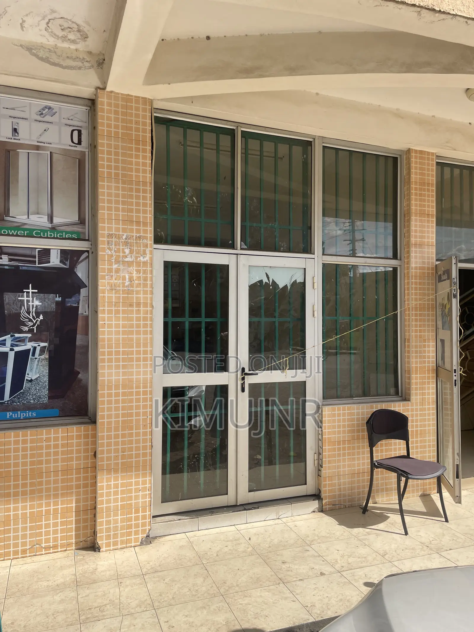 Prime Commercial Building to Let – Oginga Odinga Street