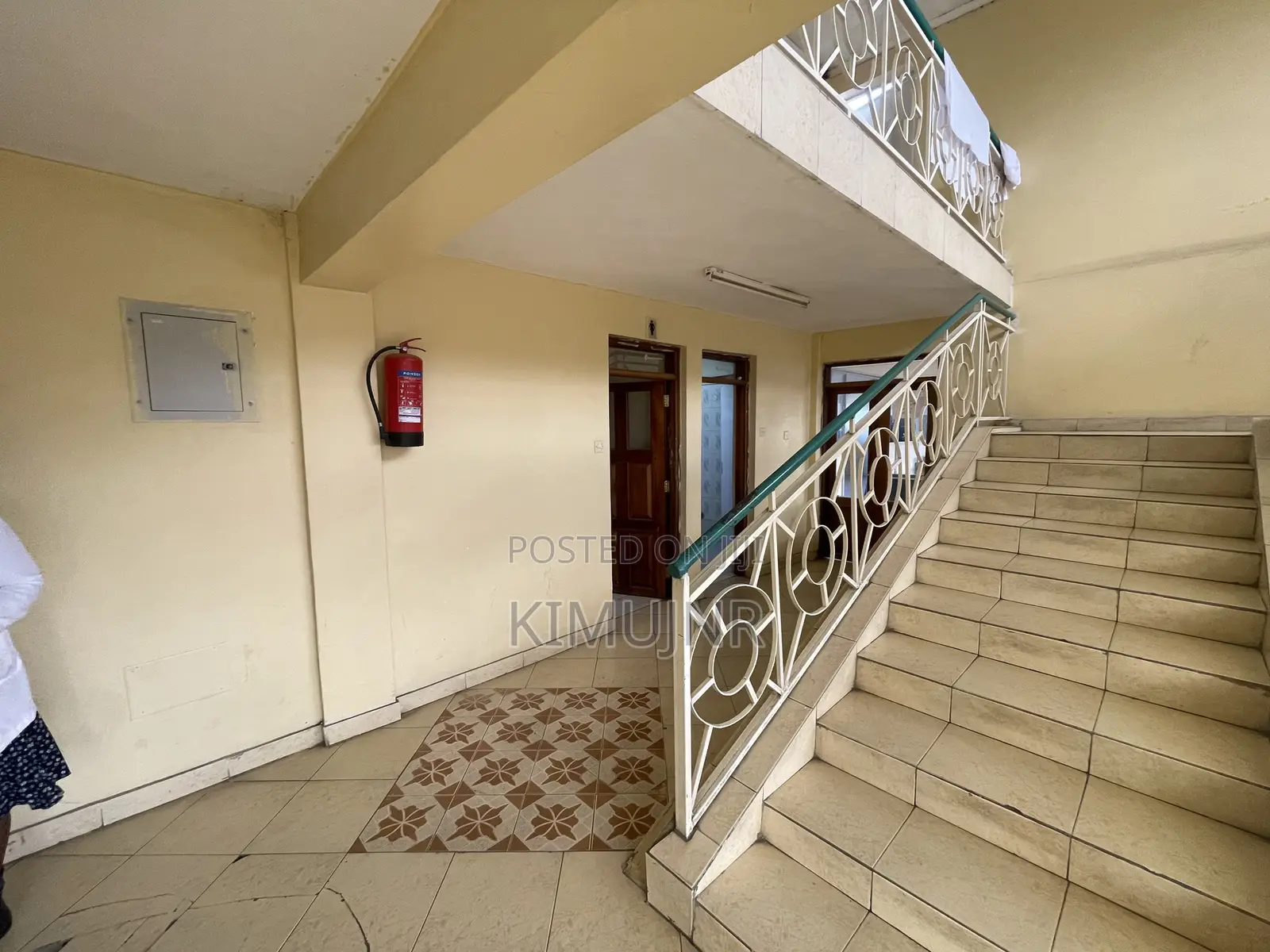 Prime Commercial Building to Let – Oginga Odinga Street