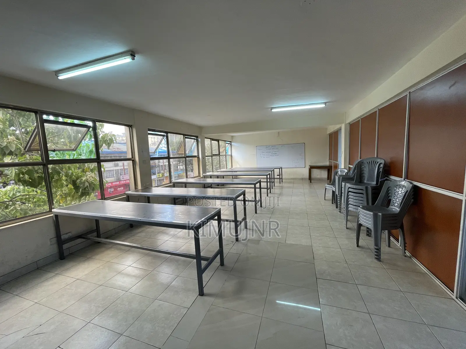 Prime Commercial Building to Let – Oginga Odinga Street