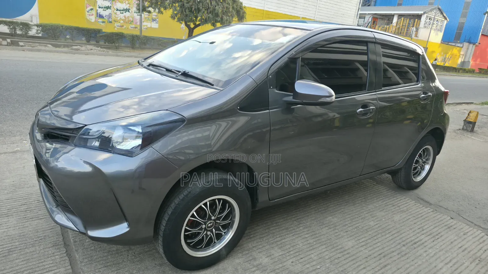 Toyota Vitz 2015 Gray