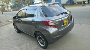 Toyota Vitz 2015 Gray