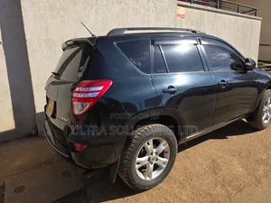 Toyota RAV4 2011 Black