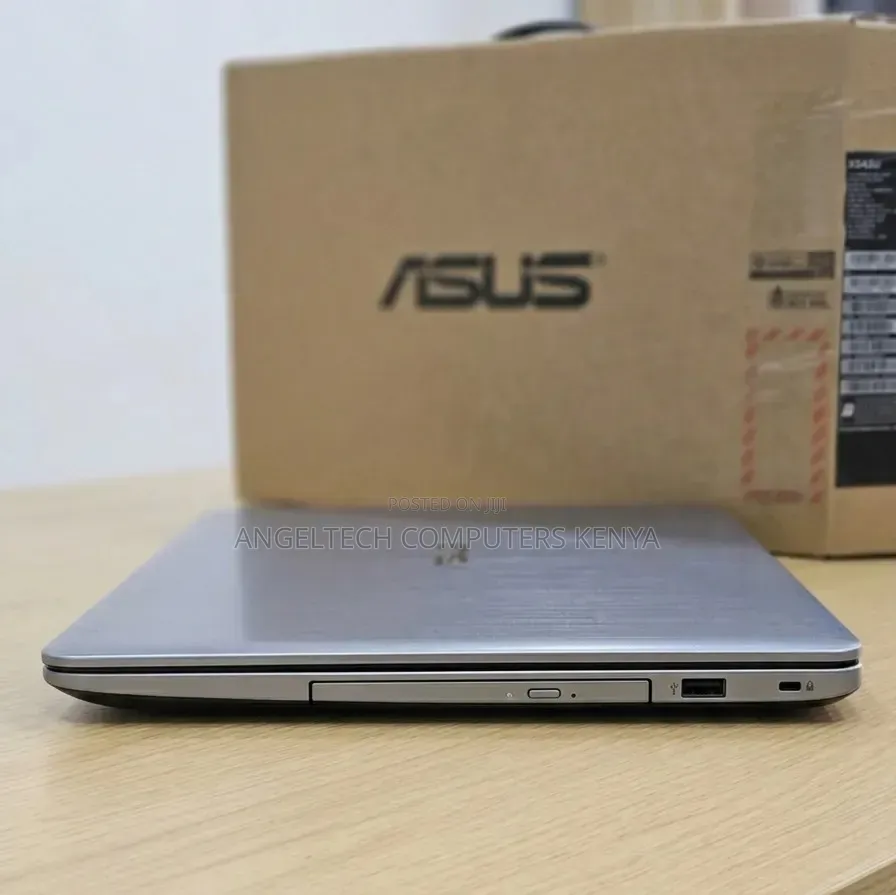 Laptop Asus 4GB Intel Core i3 HDD 1T