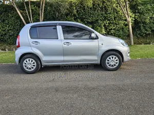 Toyota Passo 1.3 FWD 2013 Silver