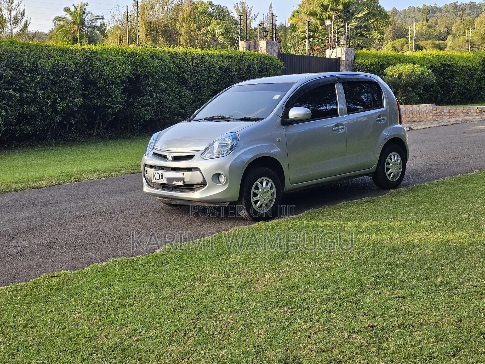 Toyota Passo 1.3 FWD 2013 Silver