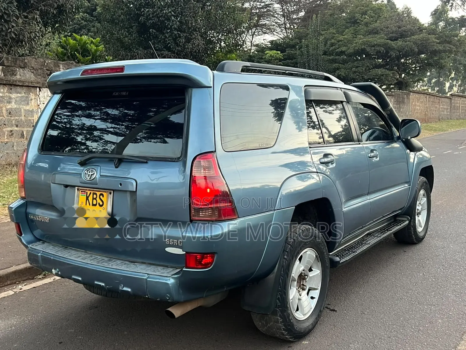 Toyota Hilux Surf 2003 Gray
