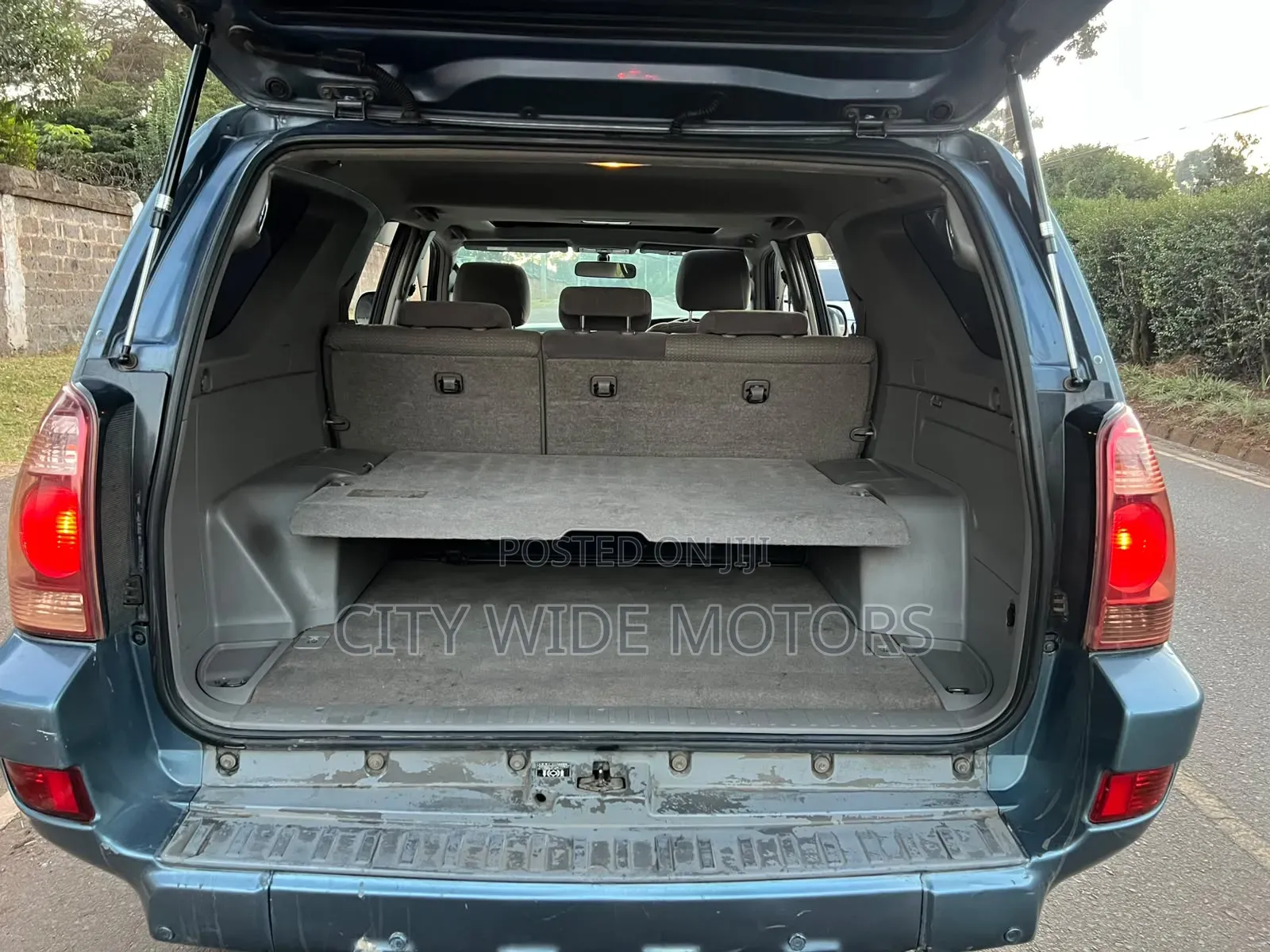 Toyota Hilux Surf 2003 Gray