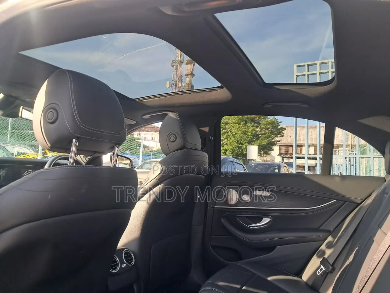 Mercedes-Benz E300 2019 White
