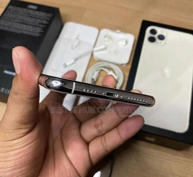 Apple iPhone 11 Pro Max 256 GB Silver - thumbnail 3