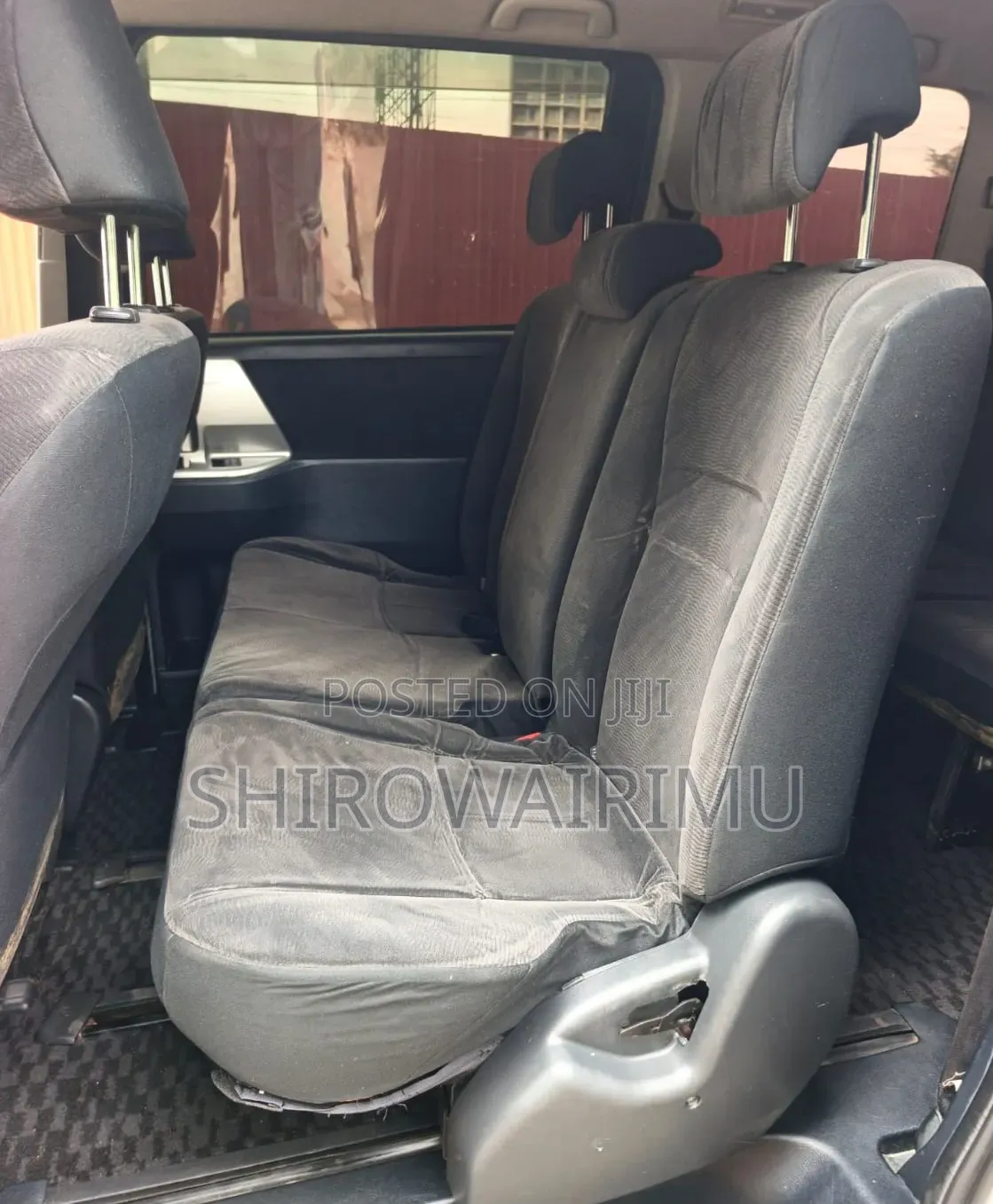 Toyota Noah 2012 Gray