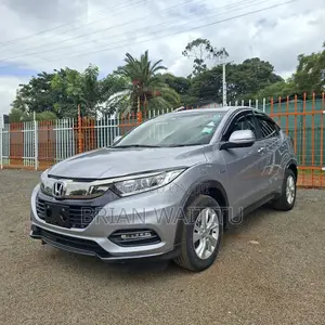 Honda Vezel 2018 Silver